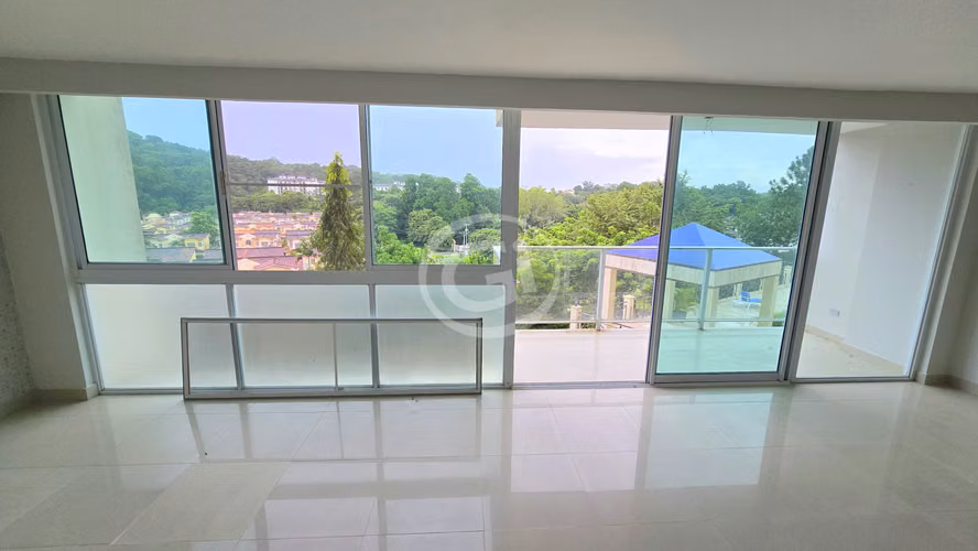 Venta Apartamento Pine Hill Albrook Remate