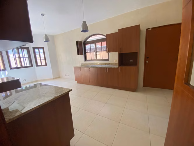 VENTA DE CASA PH EL DORAL COSTA SUR - Imagen 2