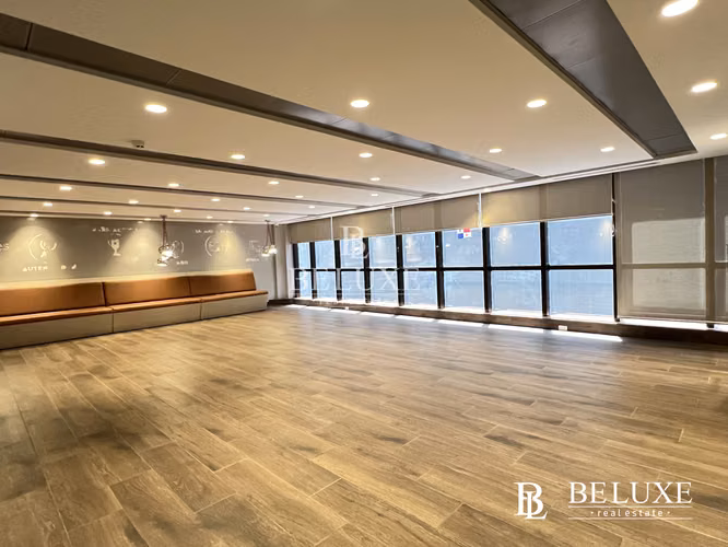 FOR RENT OFFICE READY FOR OCCUPANCY IN THE BANKING AREA, CALLE 50 (8)