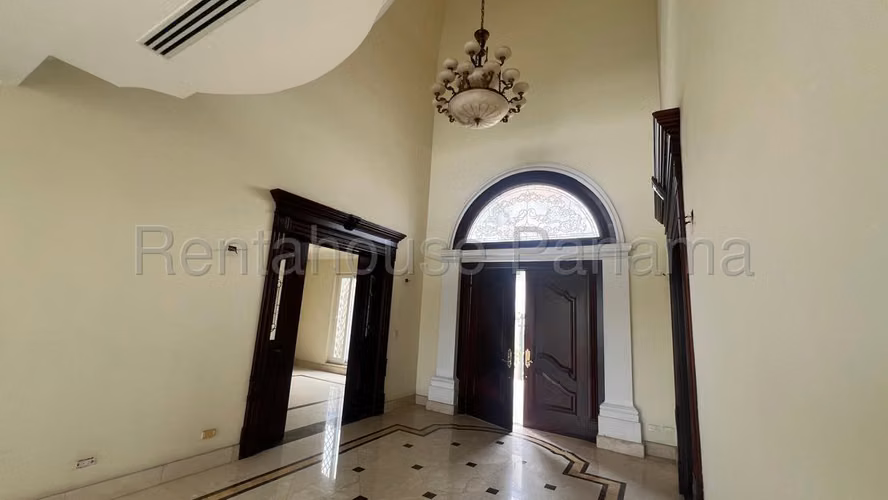 VENTA DE CASA DOS MARES GM