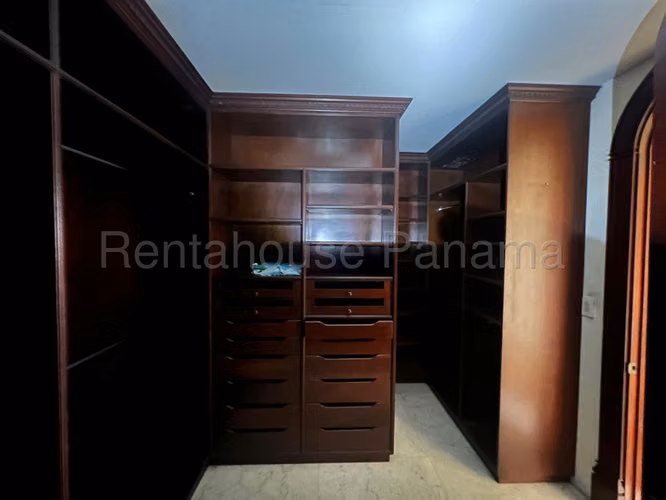VENTA DE CASA DOS MARES GM