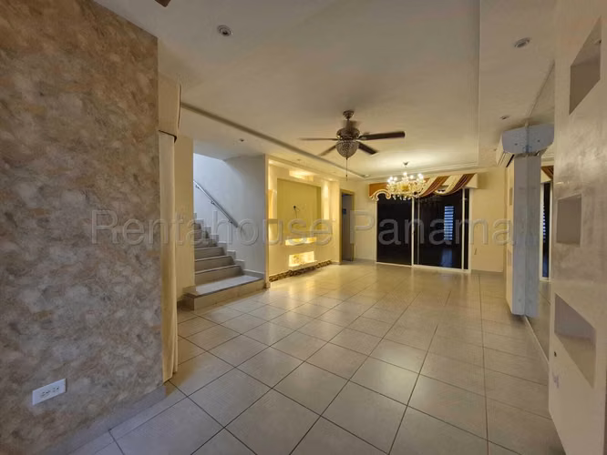 ALQUILER DE CASA BRISAS DEL GOLF GM