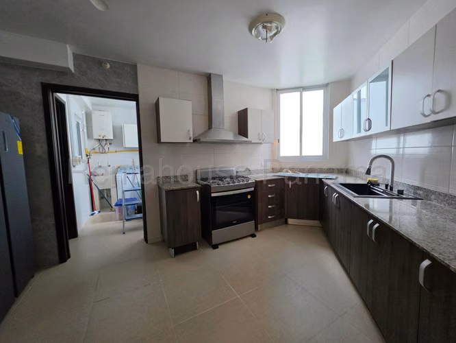 VENTA DE APARTAMENTO COSTA DEL ESTE GM