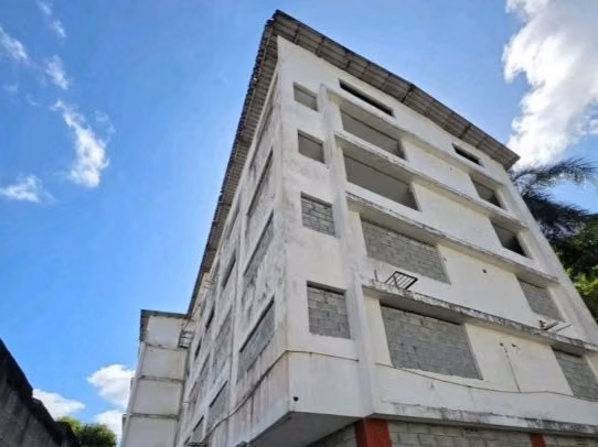 BUILDING FOR SALE IN BELLA VISTA EXCELLENT INVESTMENT OPPORTUNITY
