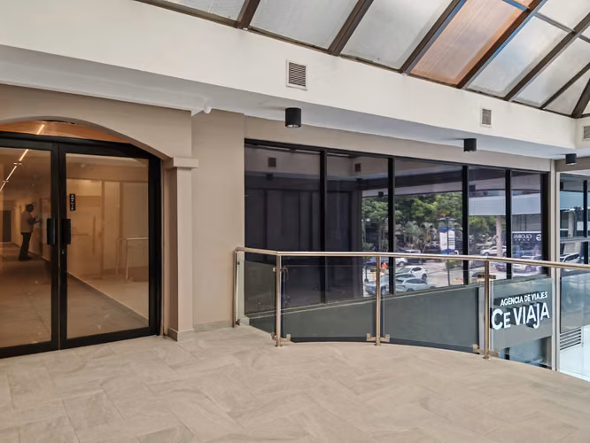 Alquiler de Oficina en Plaza Bal Harbour -Paitilla - Imagen 10