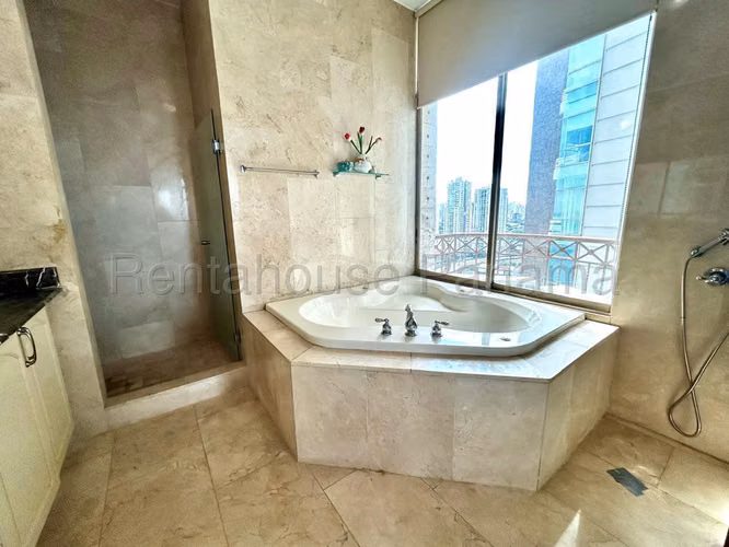 VENTA DE APARTAMENTO EN PACIFIC POINT PUNTA PACIFICA HQ