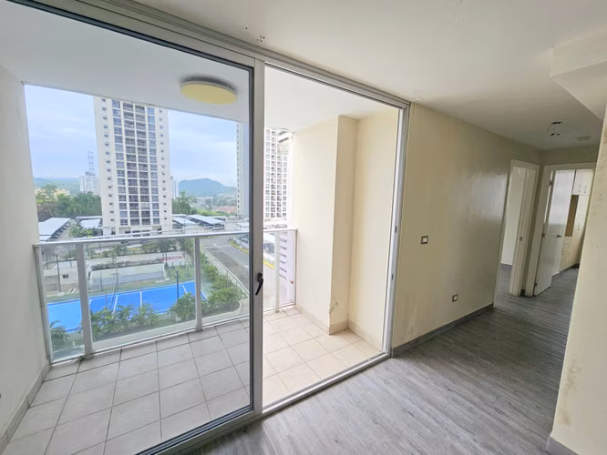 Venta de Apartamento en PH Rokas - Condado del Rey. Haga una oferta