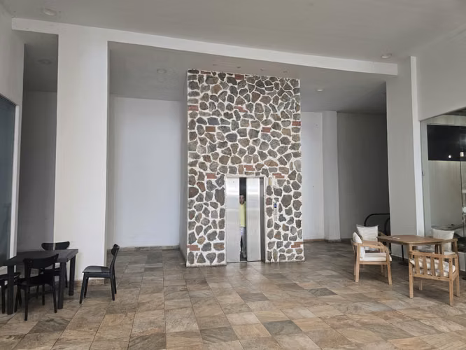 Plaza Comercial en Venta – Bella Vista, Panamá