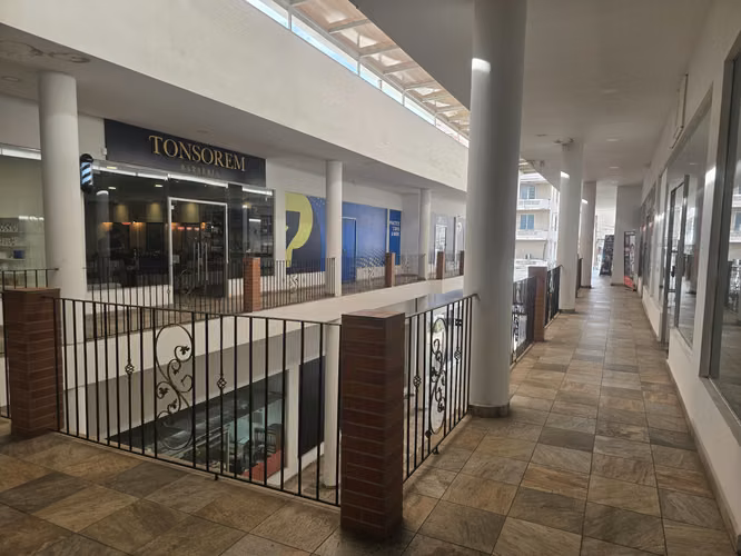 Plaza Comercial en Venta – Bella Vista, Panamá