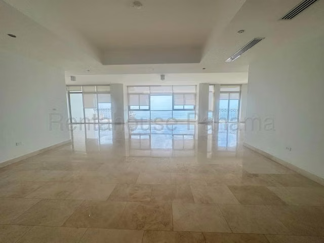 Apartamento en Alquiler en Punta Pacífica 27LDC189