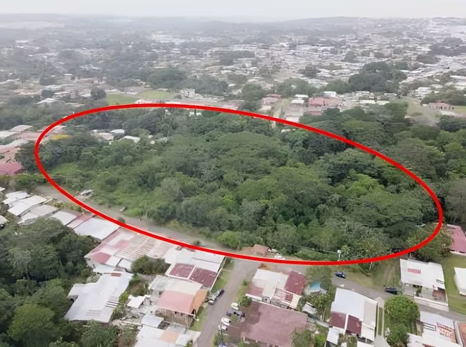 Venta De Gran Terreno En El Centro de La  Chorrera