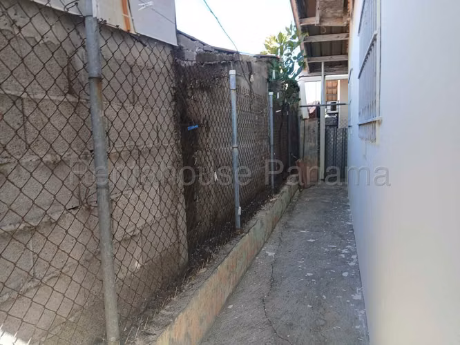 Se Vende Casa en San Antonio MDV27-180