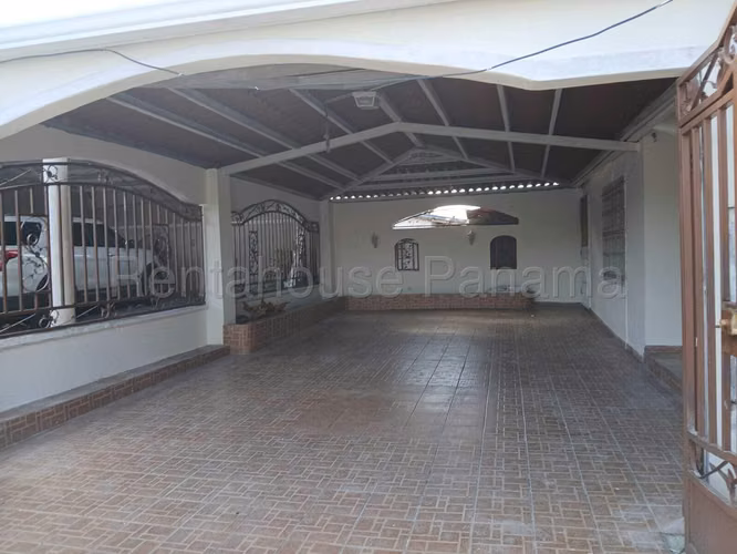 House for Sale in San Antonio MDV27-180
