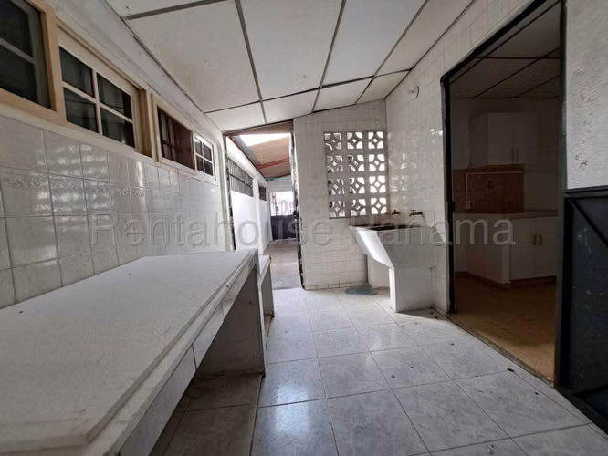 Se Vende Casa en Chanis MDV27-192