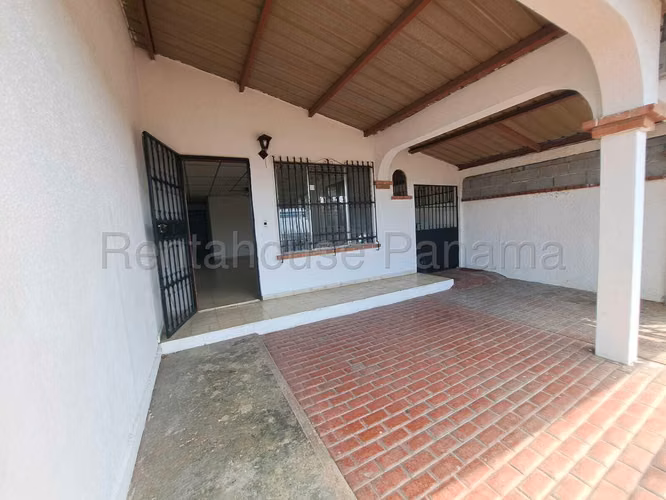 Se Vende Casa en Chanis MDV27-192