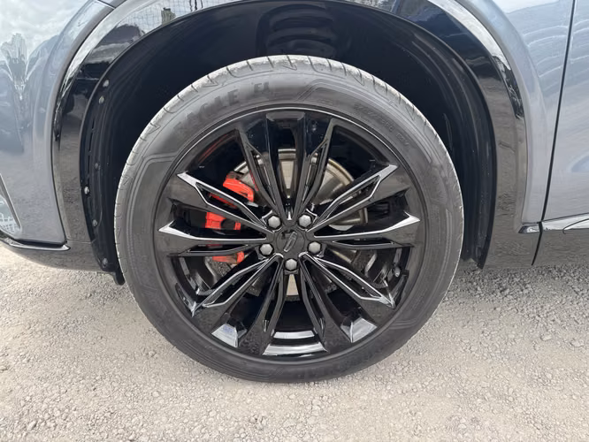 GEELY TUGUELLA 2025 - Imagen 18