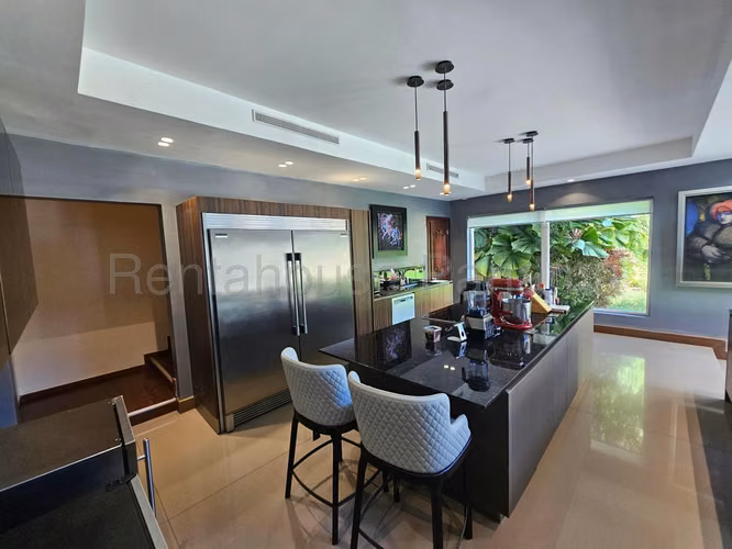 Venta de casa Unifamiliar en Ph Los Almendros 26MVCH5085