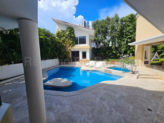 Venta de casa Unifamiliar en Ph Los Almendros 26MVCH5085