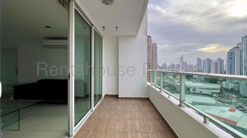 Apartamento en venta en PH Terramar 27LRL222