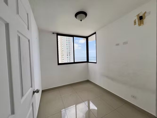 ¡OPORTUNIDAD DE REMATE! San Francisco Bay - Piso Alto Vista al Mar - AF