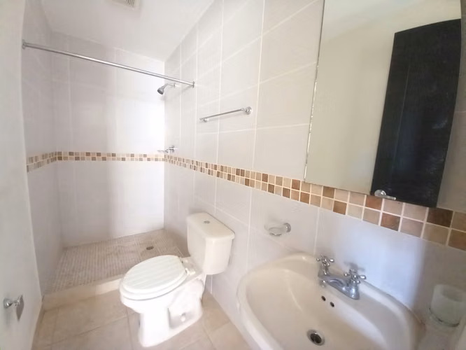 Venta de casa en residencial Arboleda - La Chorrera - Imagen 7