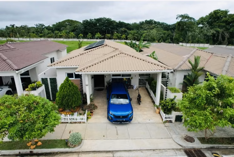 Se vende casa unifamiliar en Costa Verde ID 26680