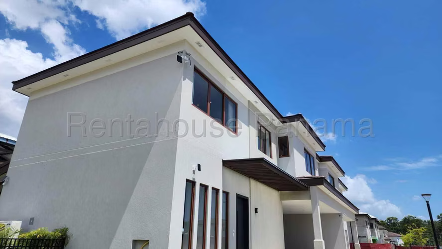 Casa en Venta en Santa Maria AFC 25-7260