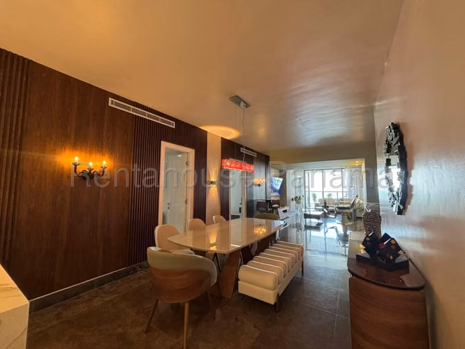 Apartamento en Venta en Avenida Balboa MPM 27-166