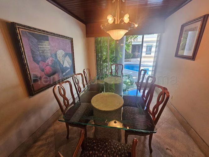 Vendo Casa en Altos del Golf OF26-5085