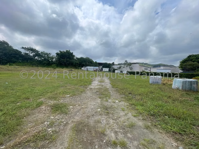 VENTA DE TERRENO EN MILLA 8 TERRENO RR