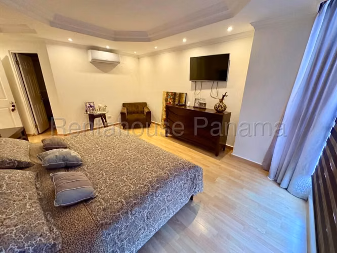 Alquiler de apartamento en Ph Millenium 26MVCH7675