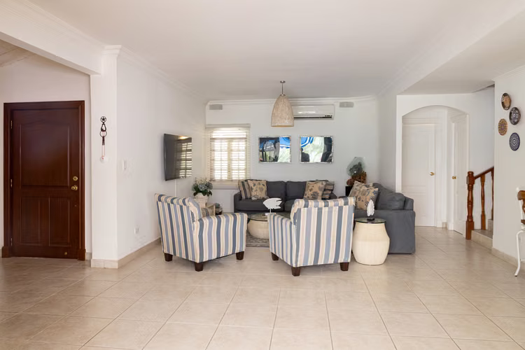 Impresionante villa de playa en venta en Playa Blanca
