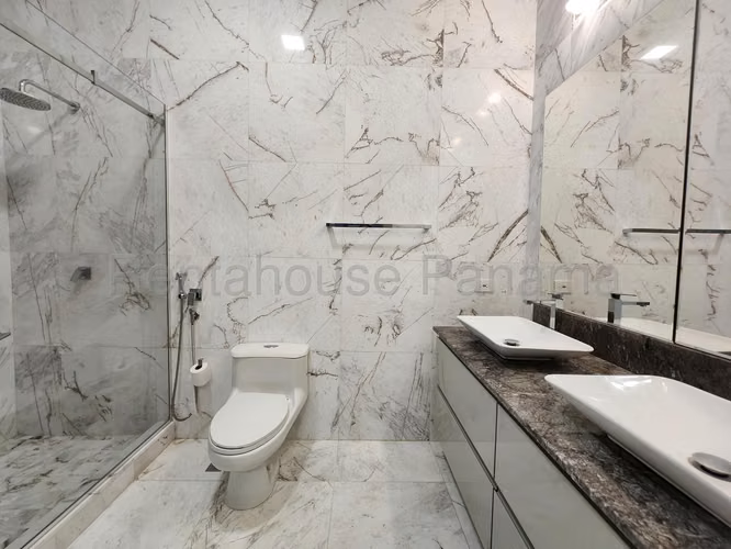 Alquiler de Apartamento en Costa del Este Ph Regalia Solo Cliente Directo MC