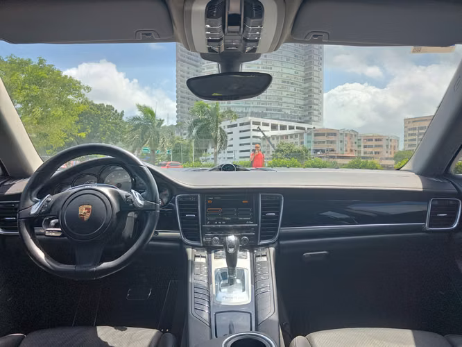 Porsche Panamera S