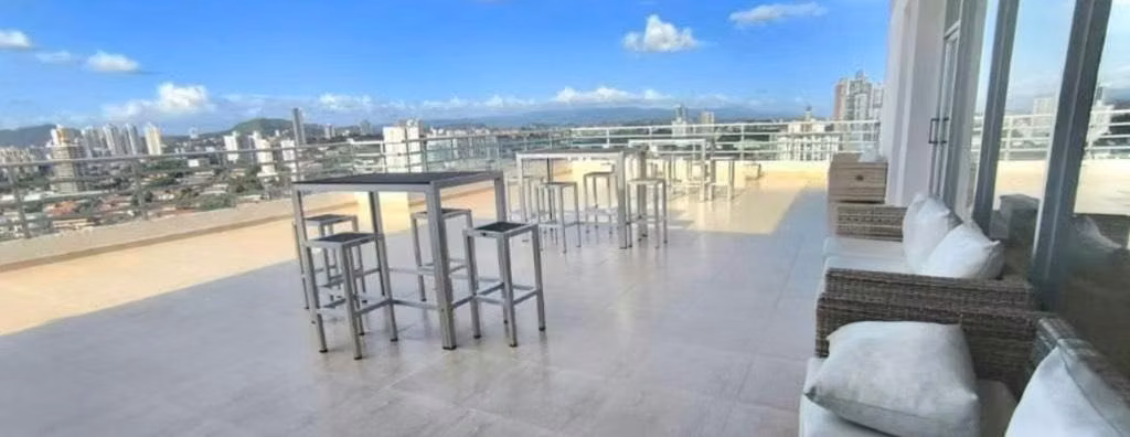 Alquilo lindo apartamento con Lb , en El Ingenio