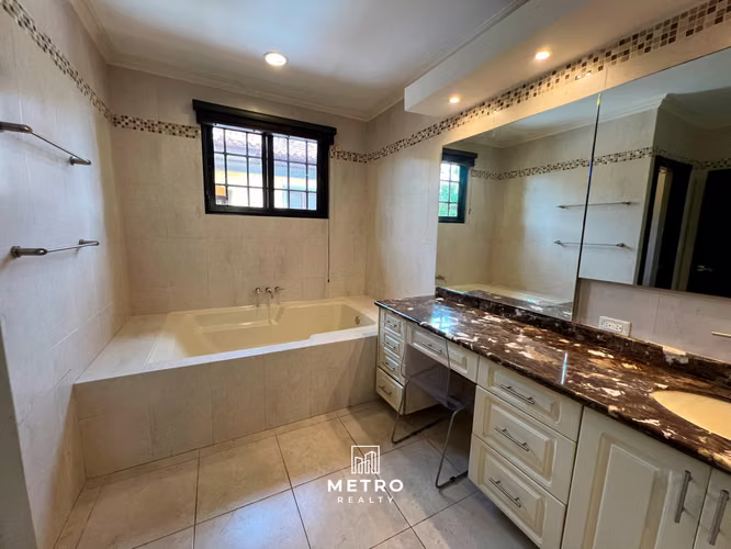 Casa Exclusiva en Venta en Costa del Este