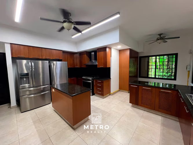Casa Exclusiva en Venta en Costa del Este