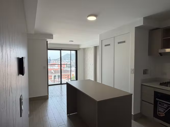 Apartamento en alquiler en PH Armonía para estrenar | 2 recámaras, línea blanca completa y parking.