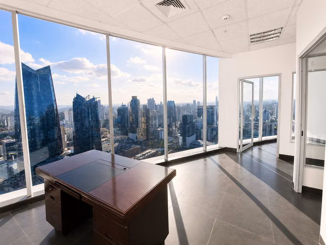 Alquiler de Oficina en Calle 50, Torre Global, 381m2