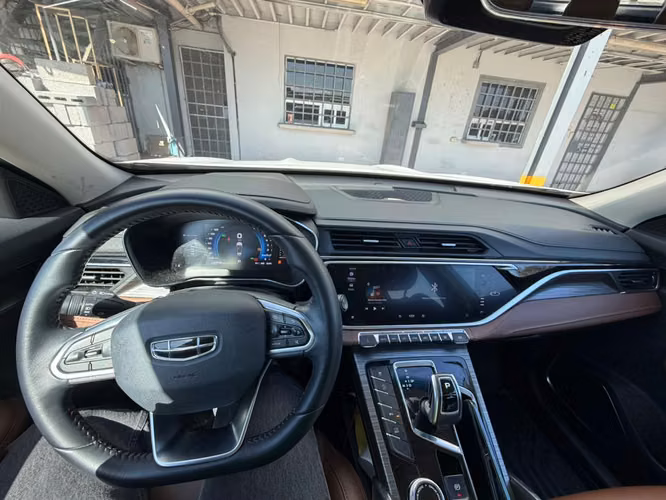 Se Vende Geely Azkarra - 2023