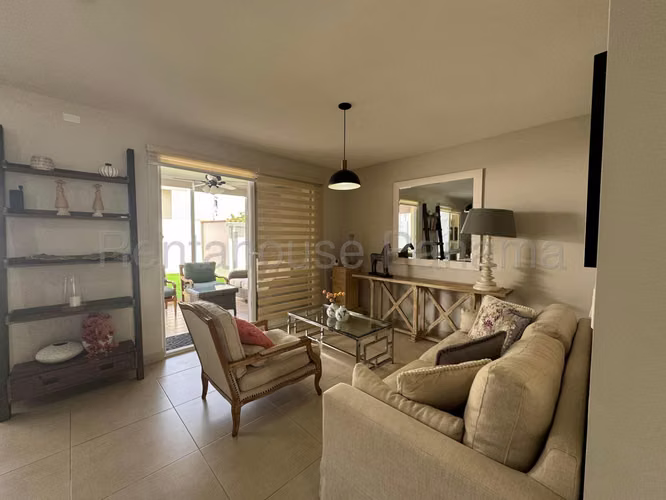 Venta de casa en PH Bosque el Pacífico 27MVCH232