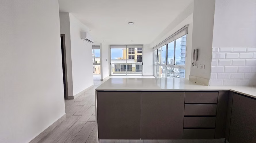 APARTAMENTO EN EL CORAZON FINANCIERO DE PANAMA