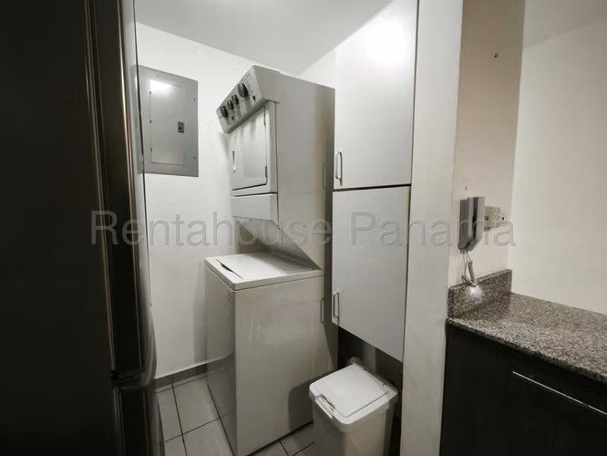 Se Vende Apartamento en El Bosque LA27-322