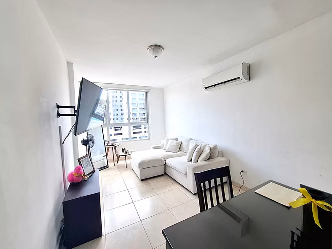 Venta de Apartamento en Parque Lefevre, PH Mérida, 74m2
