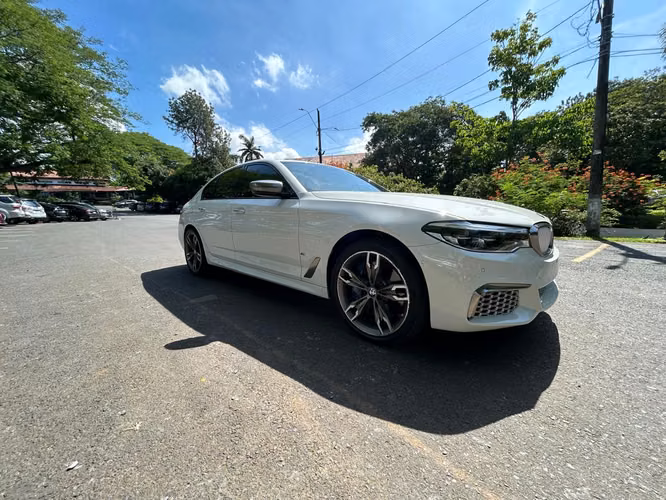 BMW X5 xDrive550i M Sport 2018 | 32,000 km | Único Dueño | Agencia BMW