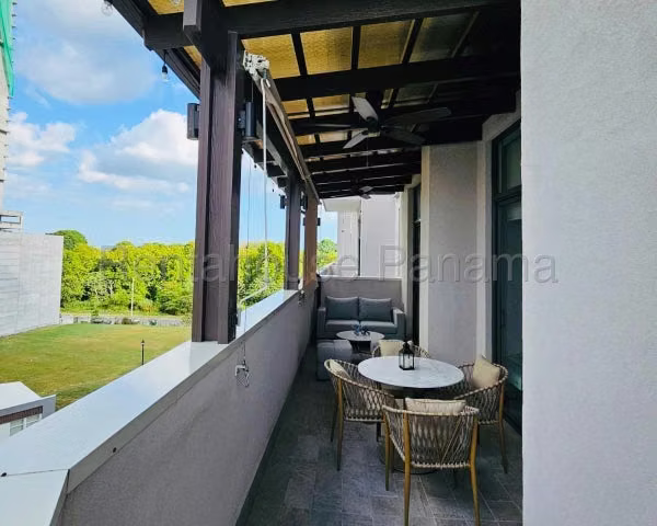 Apartamento en Alquiler en Santa Maria JG