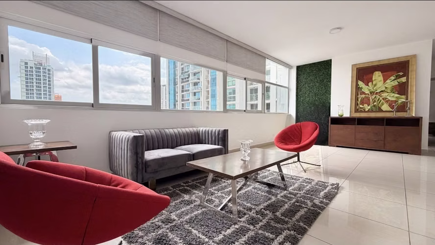 APARTAMENTO A 1 CUADRA DE AVENIDA BALBOA