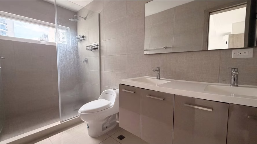 APARTAMENTO A 1 CUADRA DE AVENIDA BALBOA