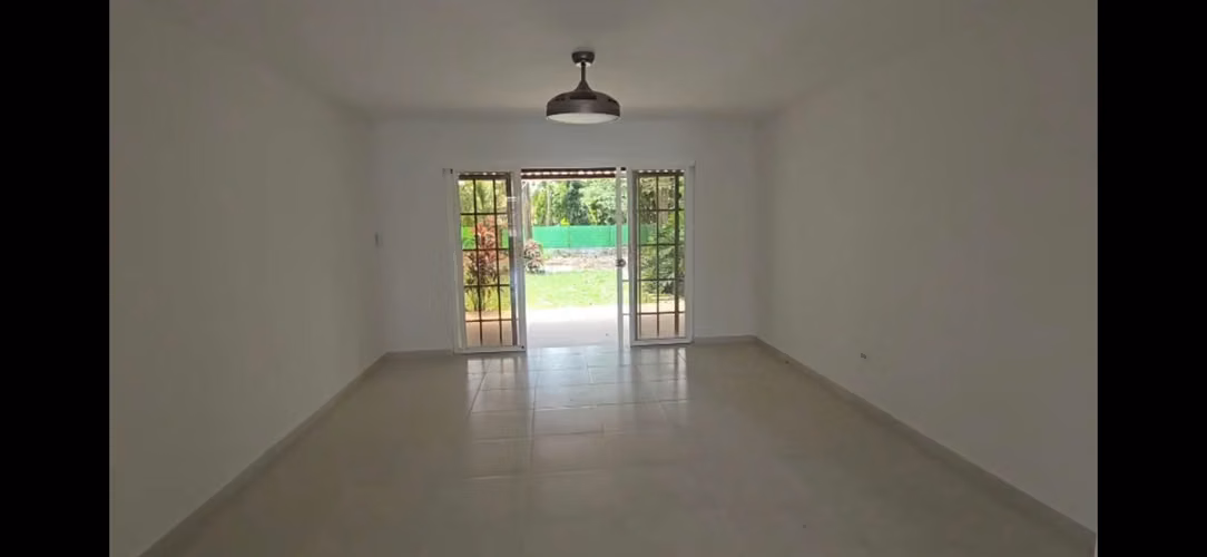 Joyita en Arraiján! Casa remodelada con terreno exclusivo de 520m² – EPG Real Estate