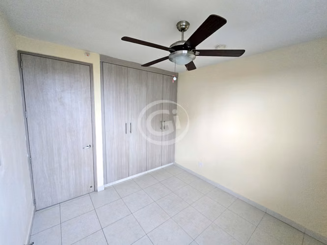 Venta Apartamento Torres de Versalles Impecable Remate